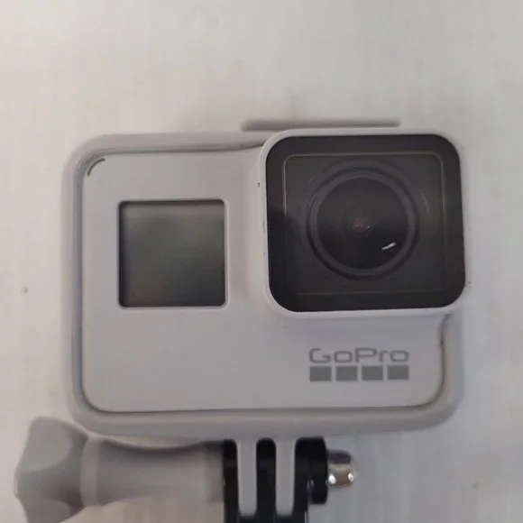(N77849-1) GoPro GoPro7 Camera - Picture 2 of 11